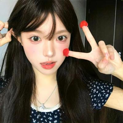 不愿恋爱的雀斑小姐